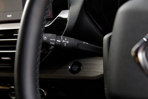 Citroen C5 X PURETECH SHINE PLUS S/S EAT8 16