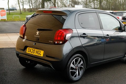 Peugeot 108 COLLECTION 8