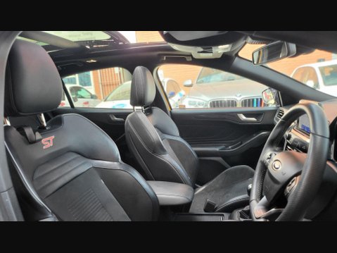 Ford Focus ST 18