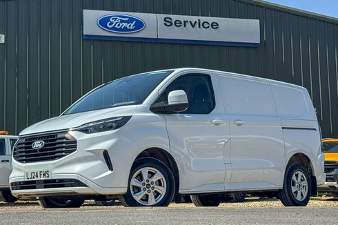 Ford Transit Custom SWB L1H1 Low Roof Limited 300 Air Con Alloys Cam Sensors EURO 6