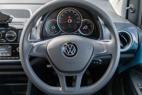 Volkswagen Up BLACK EDITION 14