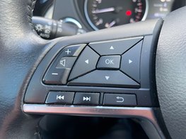 Nissan Qashqai 1.3 Qashqai N-Connecta DiG-T 5dr 51