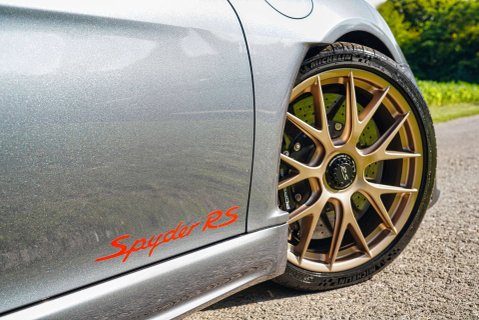 Porsche 718 Spyder RS 6