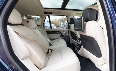 Land Rover Range Rover 4.4 SDV8 Autobiography 15