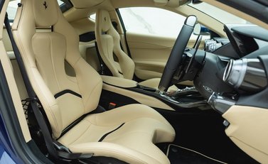 Ferrari 812 Superfast 10