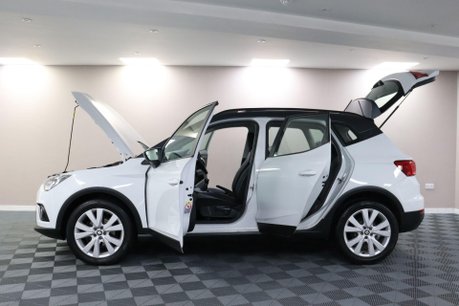SEAT Arona TSI SE TECHNOLOGY 6