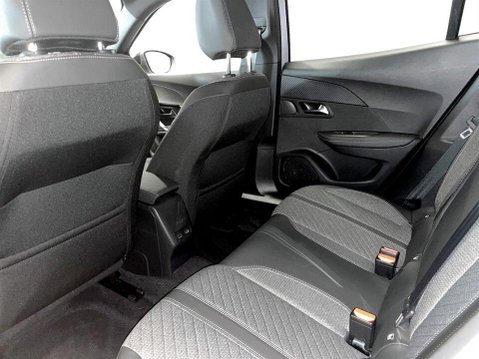 Peugeot 2008 1.2 PureTech Allure SUV 5dr Petrol Manual Euro 6 (s/s) (130 ps) 20