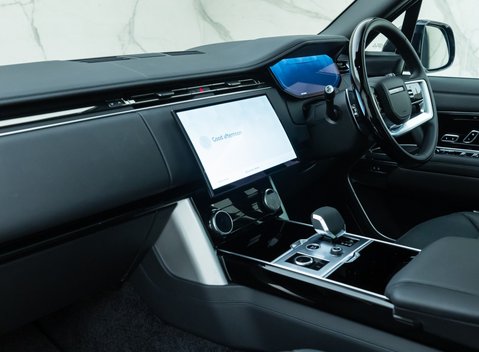 Land Rover Range Rover P530 Autobiography LWB 20