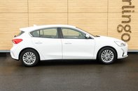 Ford Focus TITANIUM 12