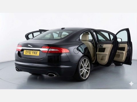Jaguar XF 3.0 XF Portfolio V6 Auto 4dr 17
