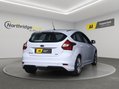 Ford Focus 1.6T EcoBoost Zetec S Euro 5 (s/s) 5dr 9