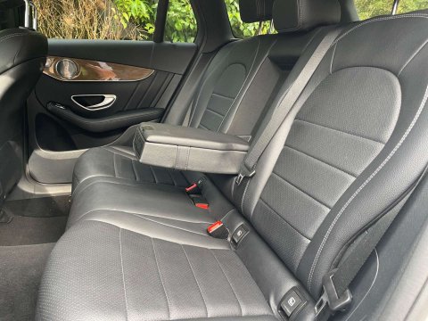 Mercedes-Benz GLC 3.0 GLC350d V6 AMG Line (Premium Plus) G-Tronic 4MATIC Euro 6 (s/s) 5dr 16