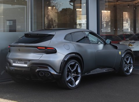 Ferrari Purosangue 4