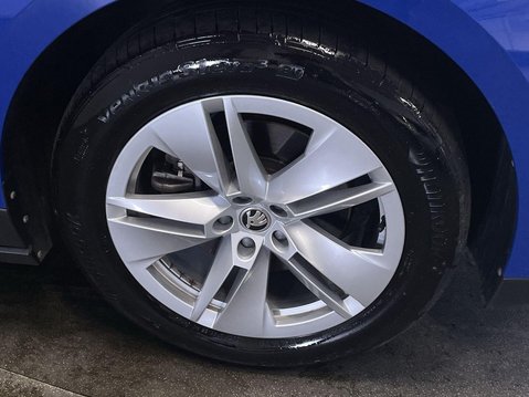Skoda Enyaq iV 62kWh 60 SUV 5dr Electric Auto (DC120kW) (179 ps) 12