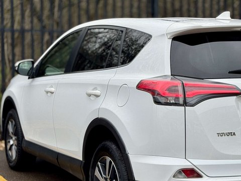 Toyota Rav4 2.0 RAV4 Active D-4D 4x2 5dr 42