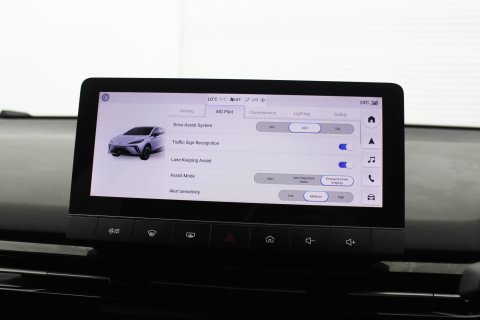 MG MG4 5dr 150kW Trophy EV Trophy Long Range 64kWh Electric Automatic 19
