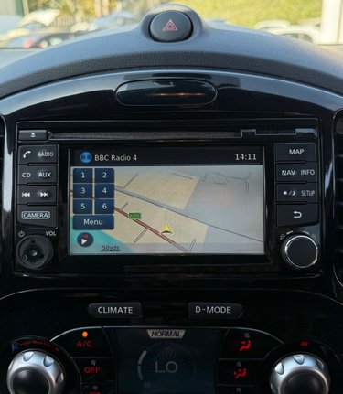 Nissan Juke N-CONNECTA DCI…8 SERVICES…£20 R/TAX...SAT NAV...DAB...AUX 3