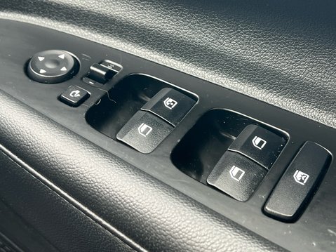 Hyundai BAYON T-GDI PREMIUM DCT MHEV 35