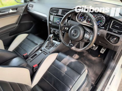 Volkswagen Golf 2.0 Golf R DSG 4WD 5dr 16