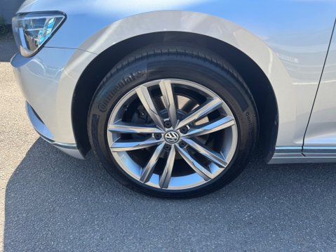 Volkswagen Passat GT TDI BLUEMOTION TECHNOLOGY DSG 32