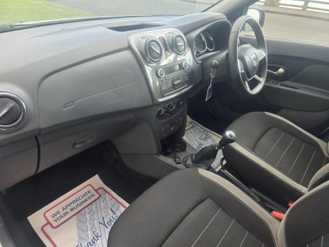 Dacia Sandero Stepway 0.9 TCe Essential Euro 6 (s/s) 5dr 14