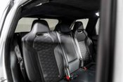 Land Rover Range Rover Sport SVR CARBON EDITION. DEPLOYABLE SIDE STEPS. MATRIX LEDs. CARBON FIBRE ENGINE BAY 24