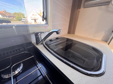 Autosleeper Bourton 27