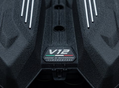 Lamborghini Revuelto 45