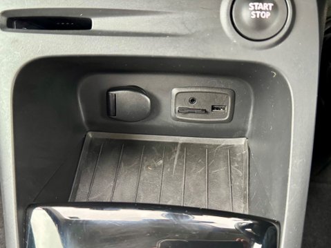 Renault Captur SIGNATURE NAV DCI 36