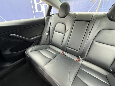 Tesla Model 3 (Dual Motor) Performance Saloon 4dr Electric Auto 4WDE (Performance Upgrade 27
