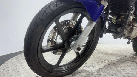 Honda CBR CBR125 2005 40K PROJECT BIKE SPARES OR REPAIR 125CC SPORT 11