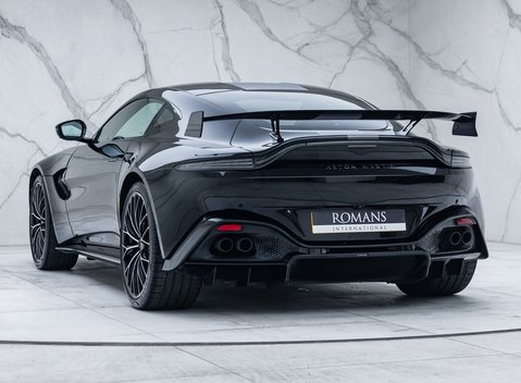 Aston Martin Vantage F1 EDITION 9