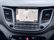Hyundai TUCSON 2.0 CRDi Premium Auto 4WD Euro 6 5dr 23