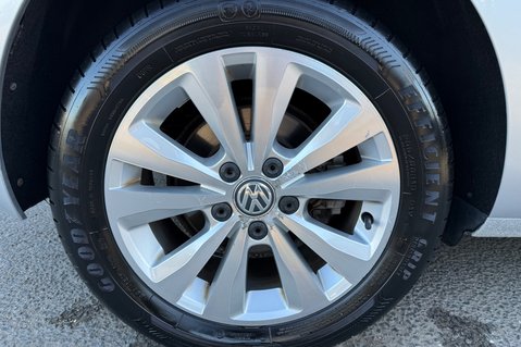Volkswagen Golf SE TSI BMT DSG -£35 TAX-FULL VW S/HISTORY-ADAPTIVE CRUISE-2 OWNERS -NEW MOT 49