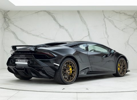 Lamborghini Huracan LP640-2 Tecnica 5