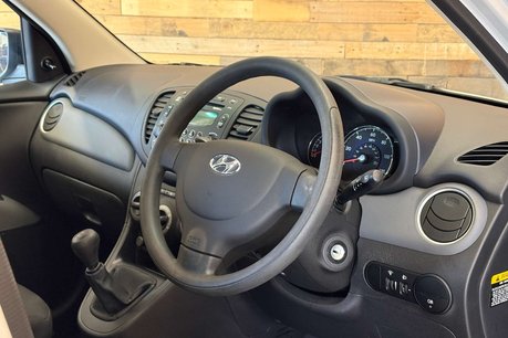 Hyundai i10 1.2 Classic Hatchback 5dr Petrol Manual Euro 5 (85 bhp) 7