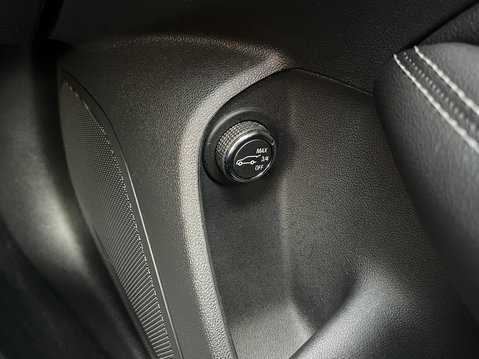 Vauxhall Insignia 2.0 Turbo D Elite Nav 5dr 17