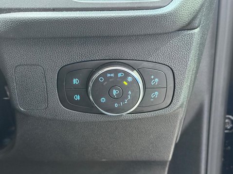 Ford Focus 1.0T EcoBoost ST-Line Euro 6 (s/s) 5dr 21