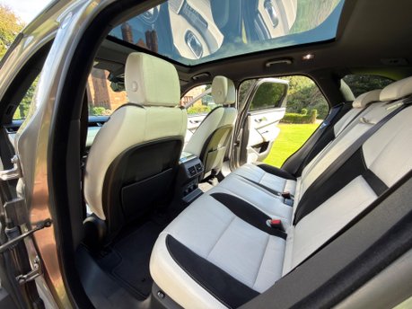 Land Rover Range Rover Velar R-DYNAMIC SE 26