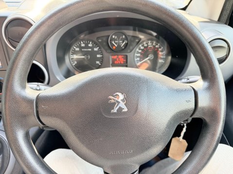 Peugeot Partner 1.6 HDi 850 Professional Panel Van 4dr Diesel Manual L1 (132 g/km, 90 bhp) 36