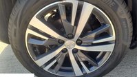 Peugeot 3008 1.6 13.2kWh Allure Premium + SUV 5dr Petrol Plug-in Hybrid e-EAT Euro 6 (s/ 4