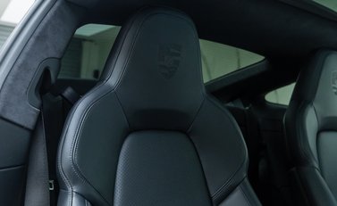 Porsche 911 Carrera S (992) 15