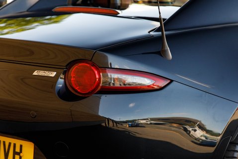 Mazda MX-5 RF SPORT NAV 10