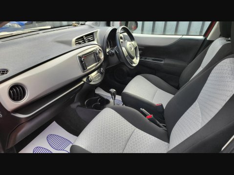 Toyota Yaris VVT-I T SPIRIT 3