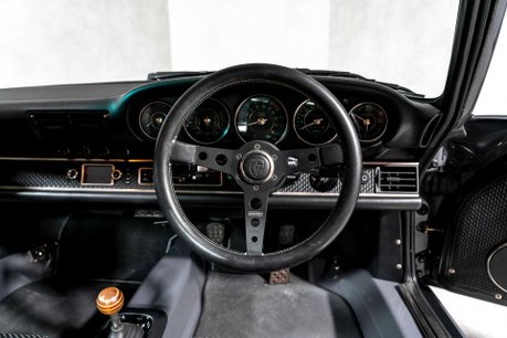 Porsche 911 SINGER 911 SUSSEX COMMISSION. INFORMATION COMING SOON. 32