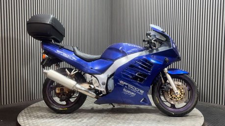 Suzuki RF 1994 RUNNING PROJECT BIKE CLASSIC SPARES OR REPAIR 600CC 1