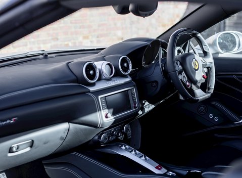 Ferrari California T 17