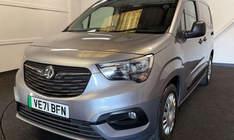 Vauxhall Combo Combo-e 2300 Sportive