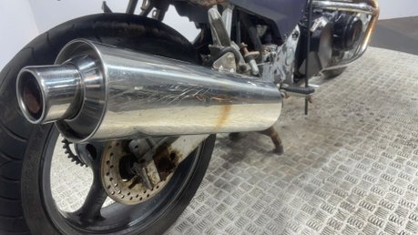 Kawasaki ZR Z750 2002 35K RUNNING PROJECT BIKE 750CC TOUER COMMUTER 25