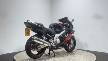 Honda CBR CBR600 F 2000 SPARES OR REPAIR ONLY 8K PROJECT SPORTS BIKE 600CC 3